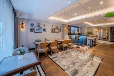 Grand Hilarium Hotel