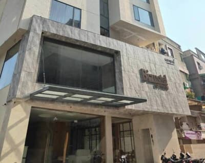 Biznotel By Pride Motera (Pure Veg)