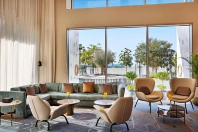 Tumbi Ht Dubai The Palm, Tapestry Collec by Hilton