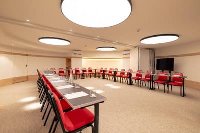 Bizipoz Hotel
