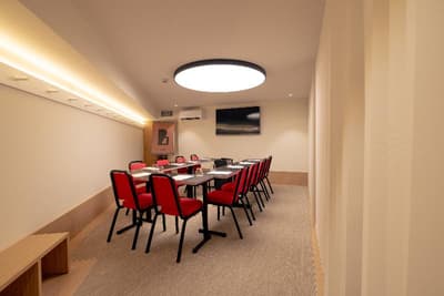 Bizipoz Hotel