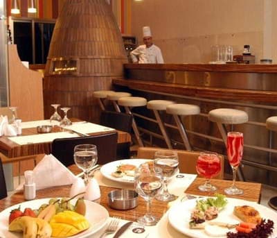 Golden Tulip Hotel Deville