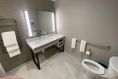 La Quinta Inn & Suites By Wyndham Desoto