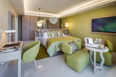 Cala Beach Resort