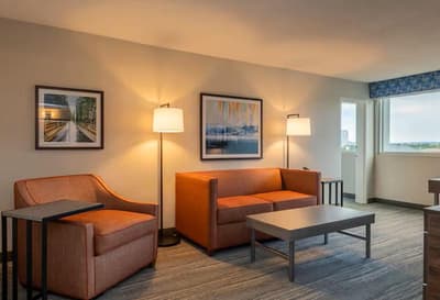 Hampton Inn Manchester Downtown