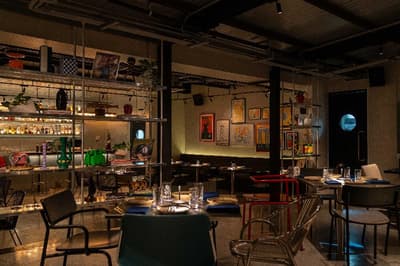 The Standardx, Bangkok Phra Arthit