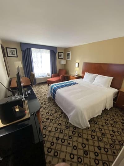 Baymont by Wyndham College Park Atlanta Airport S