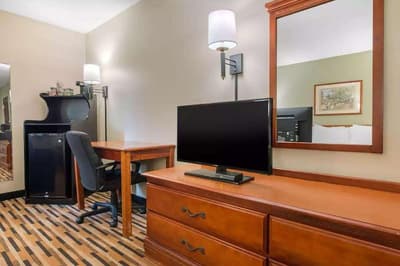 Baymont by Wyndham Port Wentworth