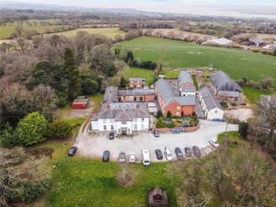 Plas Bellin Cottages