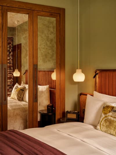 Sir Devonshire Square Part Of Sircle Collection