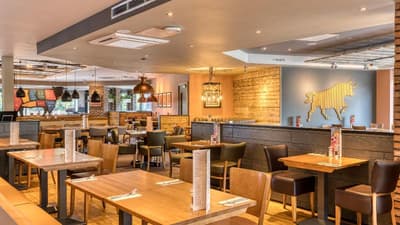 Premier Inn Bristol Parkway - M32