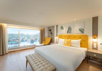 Bloom Boutique | Dal Lake