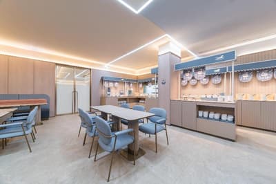 Hanting Guangzhou Liwan Shayong Metro Station