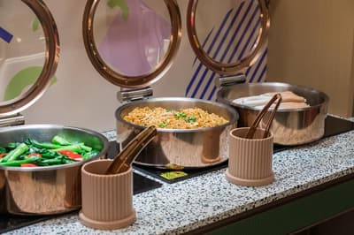 Orange Guangzhou Beijing Road Pedestrian