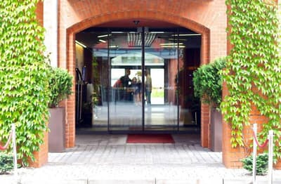 City Park Hotel & Residence