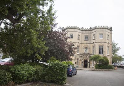 Arnos Manor