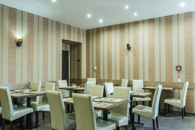Central Hotel 21
