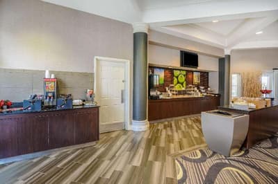 La Quinta Inn & Suites Myrtle Beach Broadway   