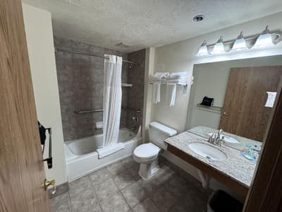 Promenade Inn & Suites Oceanfront