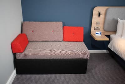 Knowsley Inn and Lounge