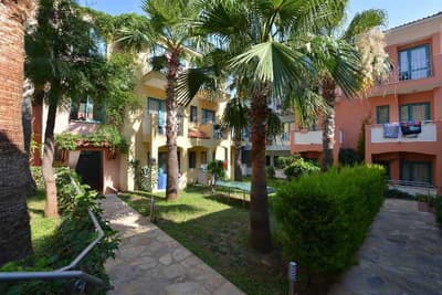 Montebello Deluxe Hotel