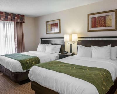 Comfort Suites Southport Suburbs