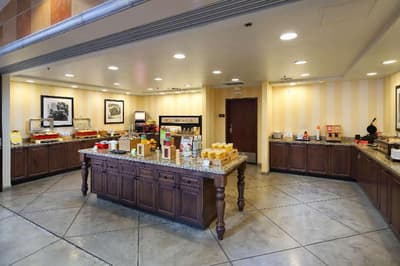 Hampton Inn & Suites Tucson-Mall