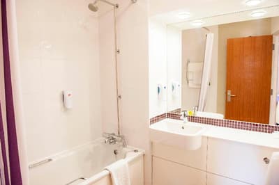 Premier Inn MAN Airport (M56/J6) Runger Lane North