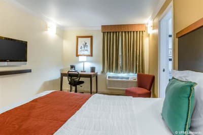 Le Consulat, An Ascend Collection Hotel