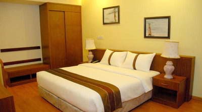 Hulhule Island Hotel