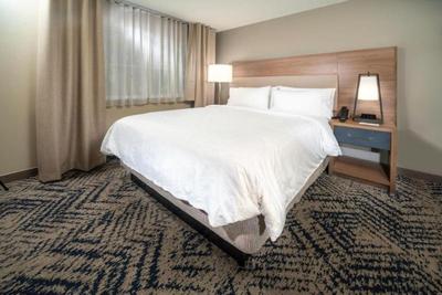 Candlewood Suites Charleston - Mt. Pleasant