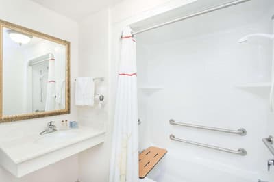 Hawthorn Suites By Wyndham Panama City Beach Fl