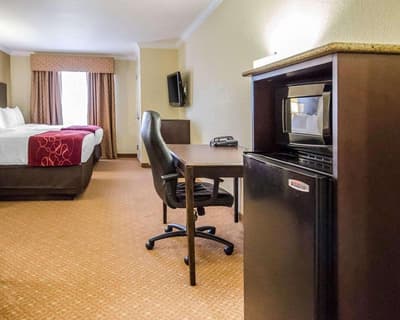 Comfort Suites Elizabethtown Area