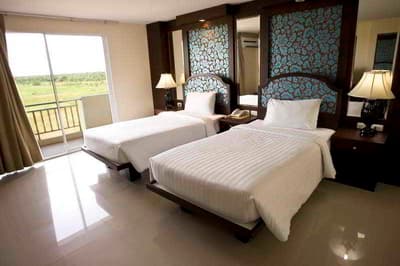 Convenient Grand Hotel