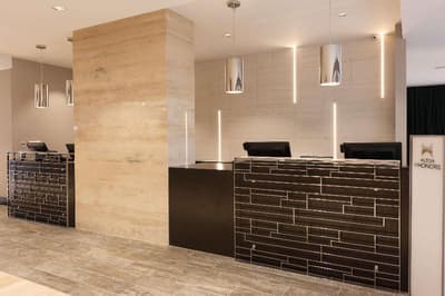 DoubleTree Hotel & Suites Houston by the Galleria