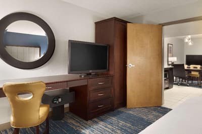 Embassy Suites by Hilton Columbus