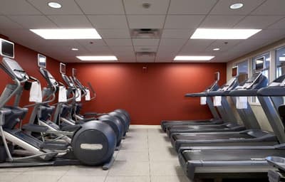 DoubleTree Suites by Hilton Hotel Detroit Downtown