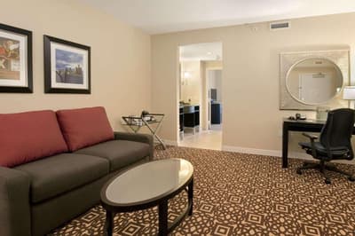 DoubleTree Suites by Hilton Hotel Detroit Downtown