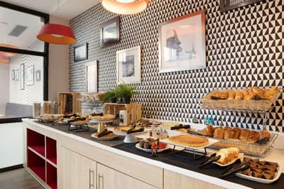 Kyriad Paris Est- Bois de Vincennes