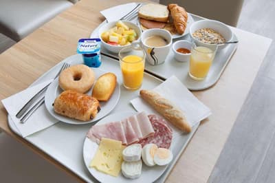 Kyriad Paris Est- Bois de Vincennes