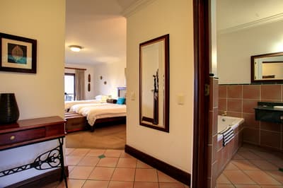 Far Hills Country Hotel