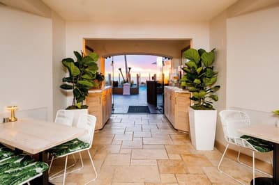 Pacific Terrace Hotel