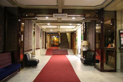 Slavija Hotel
