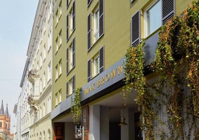 Max Brown Htl 7th District, part of Sircle Collect