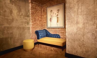 Max Brown Htl 7th District, part of Sircle Collect