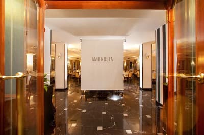 REGENT BEACH HOTEL & APARTMENTS