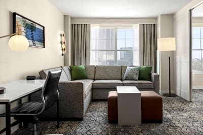 Sheraton Suites Galleria