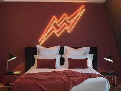 Seven Hotel