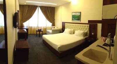 MidTown Hotel and Suites