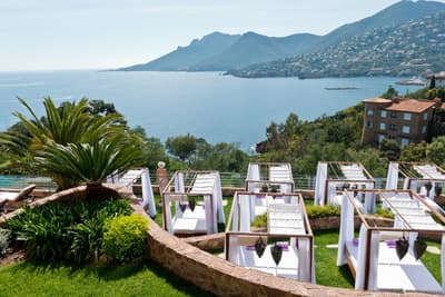 Tiara Yaktsa Cote d'Azur